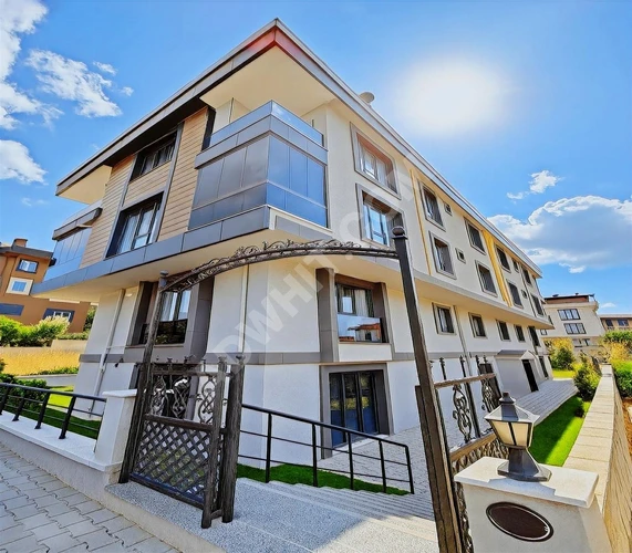 BEYLİKDÜZÜ SONSUZ'DAN VİLLA TADINDA 3+1 BAHÇELİ GENİŞ M2