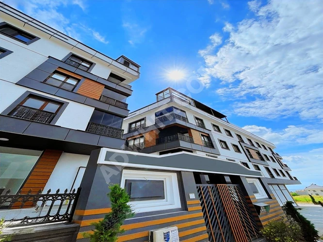 SONSUZ DAN DENİZ MANZARALI KONSEPT SİTE DE 3+1 DAİRE