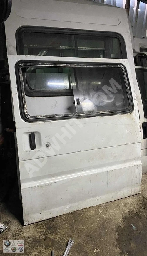 MAZDA E2200 SOL SÜRGÜLÜ KAPI (ORJİNAL) ÇIKMA - ÖZEN OTOMOTİV