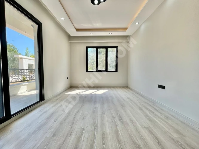 GÜMÜŞDEN GÜREDE MODERN TASARIMLI MÜSTAKİL BAHÇELİ LÜKS 2+1 DAİRE