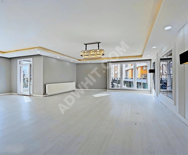 SONSUZ'DAN KAVAKLI MERKEZDE ŞIK İŞÇİLİĞE SAHİP FERAH 3+1 DAİRE