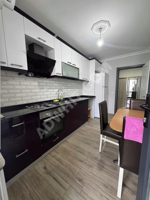 BEYLİKDÜZÜ YAKUPLU METROBÜSÜN DİBİNDE SATLIK DAİRE