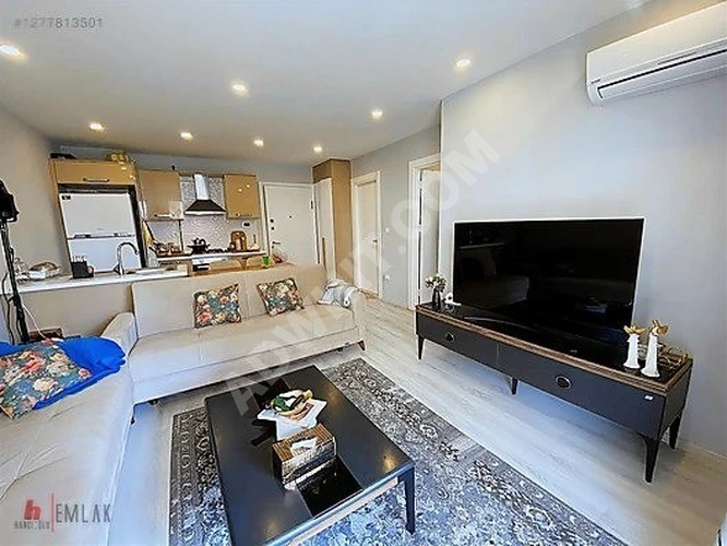 BEYLİKDÜZÜ KAVAKLI MAHALLESİ ŞEHRİ BEYAZ DA BAHÇELİ 1+1 SATILIK