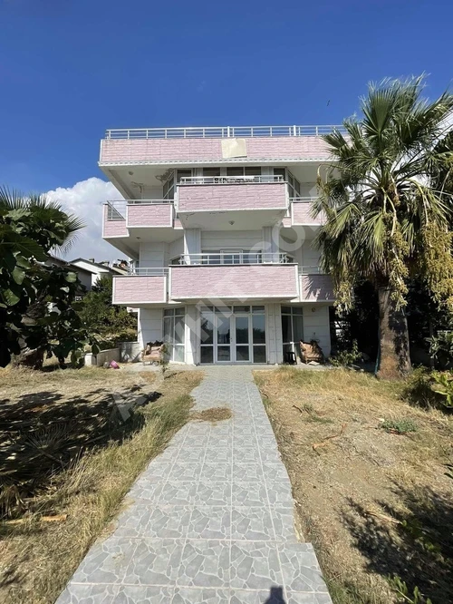 DENİZE SIFIR MÜSTAKİL TRİPLEKS VİLLA 8+3