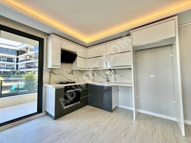 GÜMÜŞ'DEN ALTINKUMDA ÖN CEPHE GENİŞ BALKONLU MUHTEŞEM 2+1 DAİRE