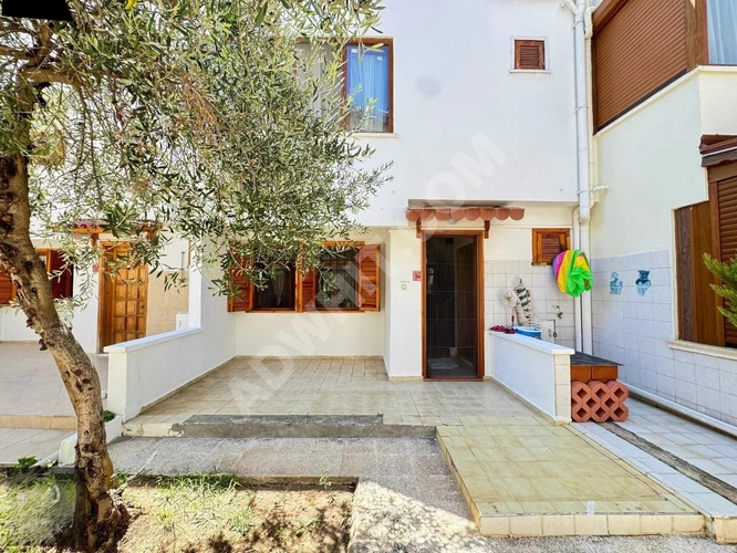 TEK YETKİLİ GÜMÜŞDEN PELİTKÖYDE DENİZE 100MT BAHÇELİ 4+1MÜSTAKİL