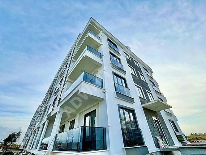 GÜMÜŞDEN ALTINKUMDA YERDEN ISITMALI ULTRA LÜKS TASARIM 1+1 DAİRE