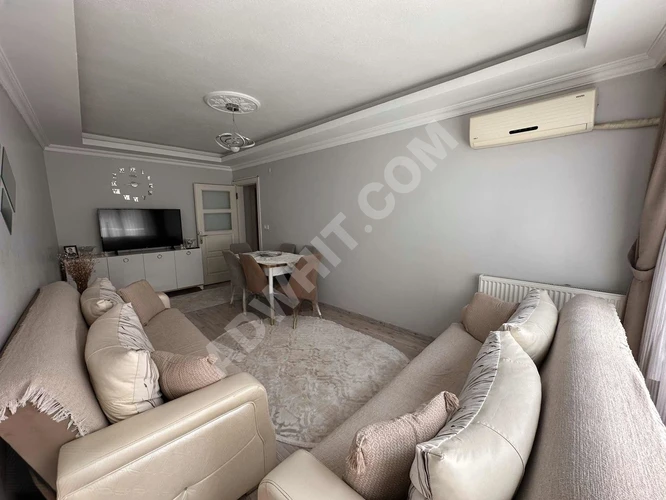 TURABA GAYRİMENKUL*DEN GÜNGÖREN*DE MERKEZİ KONUMDA FERAH 2+1