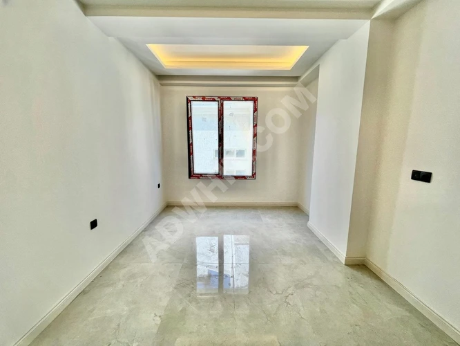 GÜMÜŞ'DEN ALTINKUM MEKEZDE DENİZE 150 MT ULTRA LÜKS 2+1 DAİRE