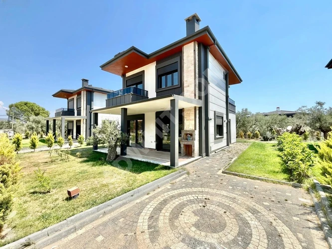 GÜMÜŞDEN GÜREDE MÜSTAKİL BAHÇELİ ENFES DAĞ MANZARALI 4+1MÜSTAKİL