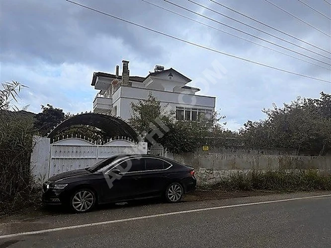 TURABA GAYRİMENKUL DEN ÇINARCIK TA DENİZE 900 M TRİBLEKS VİLLA