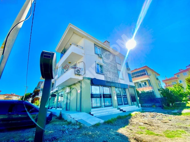 GÜMÜŞ'DEN AKÇAY MERKEZDE AYRI MUTFAKLI İÇİ MASRAFSIZ 2+1 DAİRE