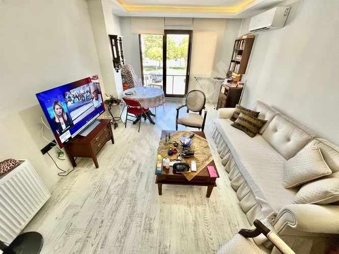 TEK YETKİLİ GÜMÜŞDEN ÖNCEPHE AYRI MUTFAKLI LÜX TASARIM 2+1 DAİRE