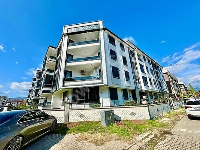 GÜMÜŞ'DEN AYRI MUTFAKLI EBEVEYN BANYOLU ÖN CEPHE LÜKS 2+1 DAİRE