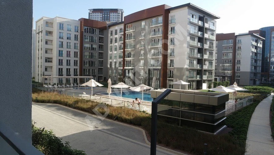 TEMEDA KISA KATLI ARA KAT FUL HAVUZ MANZARALI