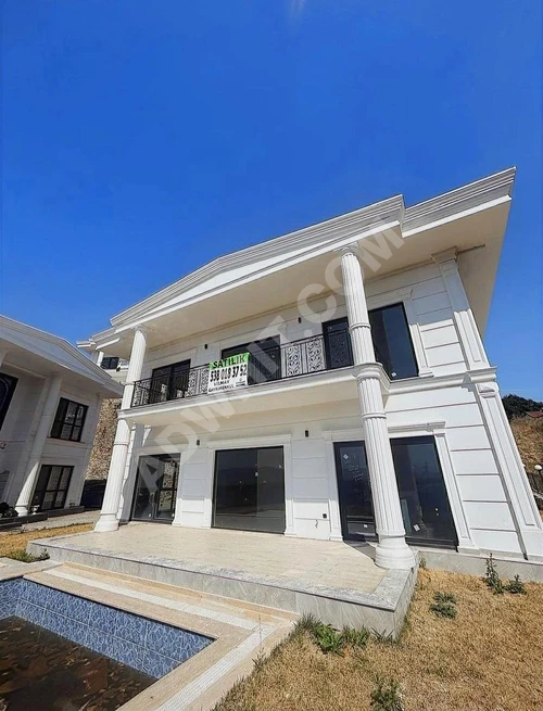 RİFT3 SİTESİNDE,DENİZ MANZARALI,ÖZEL HAVUZLU, SIFIR 5+1 VİLLA