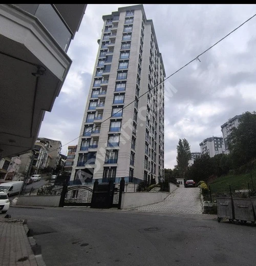 UZEMAR'DAN KÜÇÜKÇEKMECE İSTASYON MH SATILIK 2+1 DAİRE