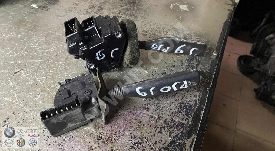 PEUGEOT J9 SİNYAL & SİLECEK KOLU (ORJİNAL) ÇIKMA - ÖZEN OTOMOTİV