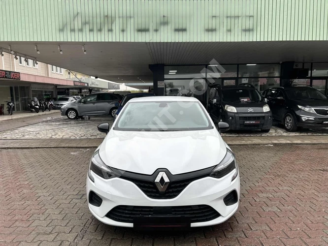 0.79 KREDİ 2022 CLİO OTOMATİK VİTES 105.000 KM KARTA 12 TAKSİT