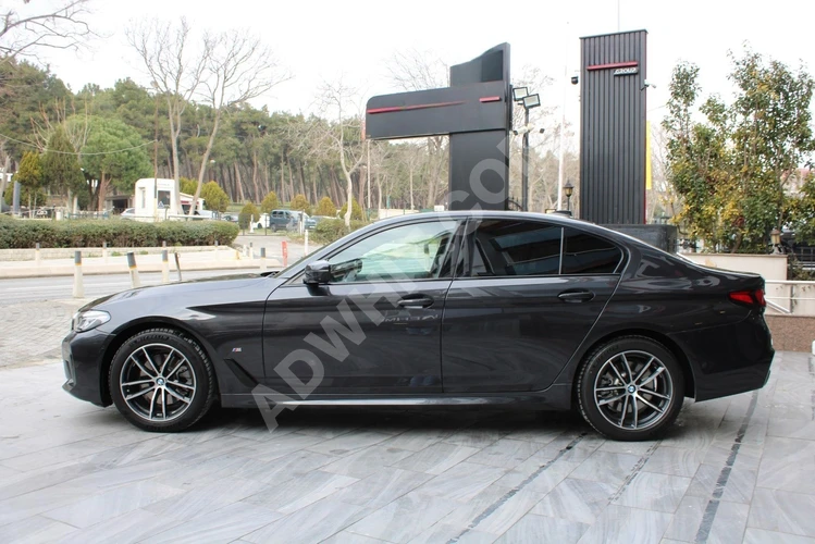 FLORYA RENT A CAR DAN 2023 BMW 5.20İ EDITION M SPORT