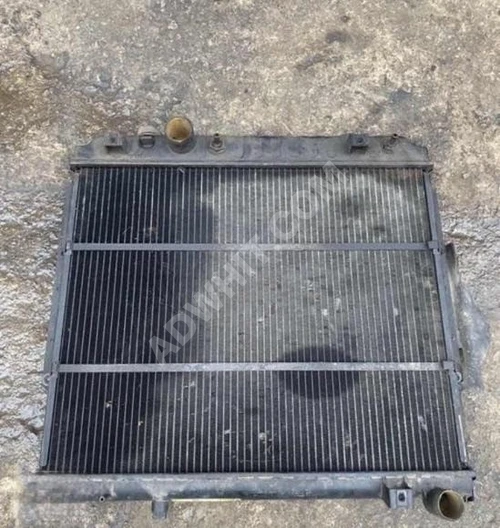 JEEP G.CHEROKEE 3.1 SU RADYATÖRÜ (ORJİNAL) ÇIKMA - ÖZEN OTOMOTİV