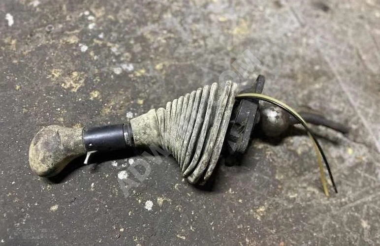 İVECO EUROTECH VİTES KOLU (İÇ) ORJİNAL ÇIKMA - ÖZEN OTOMOTİV