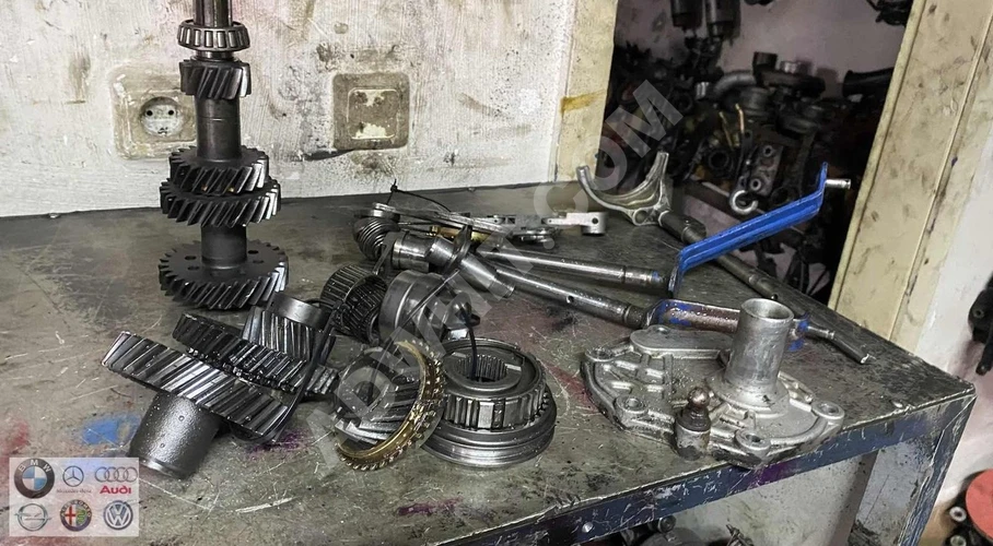 MİTSUBİSHİ L300/H100 ŞANZIMAN PARÇALARI KOMPLE (ORJİNAL) ÇIKMA