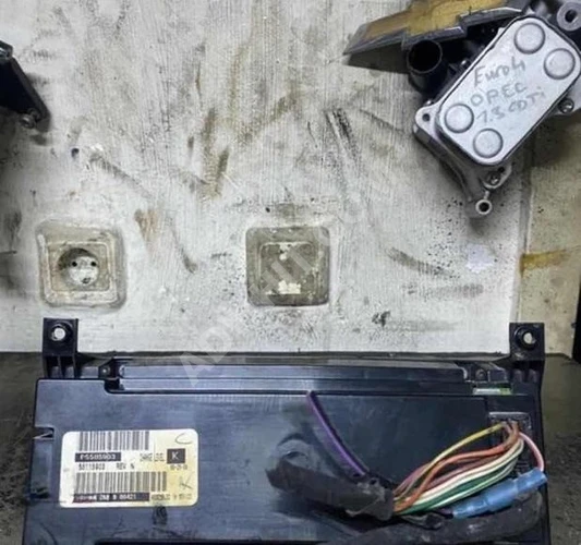 JEEP CHEROKEE WJ DİJİTÂL KLİMA PANELİ (ORJİNAL) ÇIKMA - ÖZEN OTO