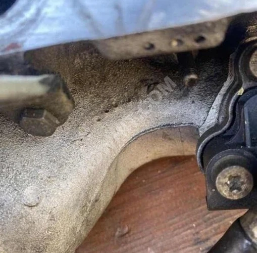 MERCEDES E SERİSİ 2.5TDİ SİLİNDİR KAPAĞI (ORJİNAL) R6050160601