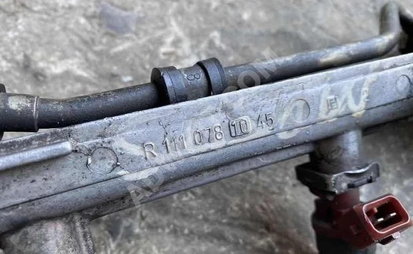 MERCEDES W202/W210 ENJEKTÖR TAKIM RAİL KÜTÜĞÜ 1110781045