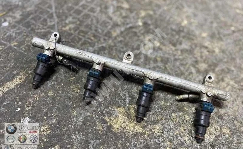 RENAULT BENZİN ENJEKTÖRÜ & KÜTÜĞÜ (ORJİNAL) 0132418A1