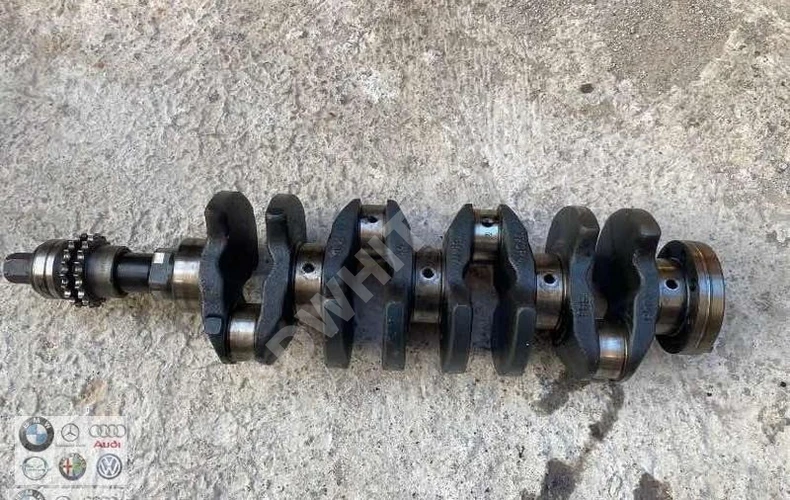 BMW 3.20d M47 KRANK MİLİ (ORJİNAL) ÇIKMA - ÖZEN OTOMOTİV