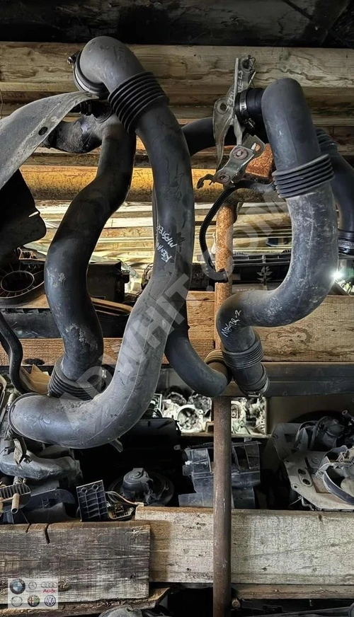 RENAULT MASTER TURBO BORULARI (ORJİNAL) ÇIKMA - ÖZEN OTOMOTİV