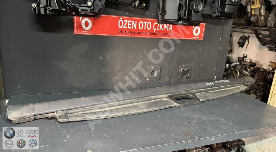 JEEP G.CHEROKEE BAGAJ PERDESİ (ORJİNAL) ÇIKMA - ÖZEN OTOMOTİV