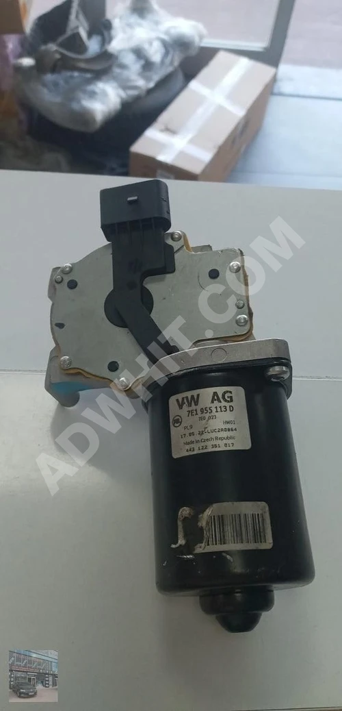 7E1955113G TRANSPORTER ÖN SİLECEK MOTORU