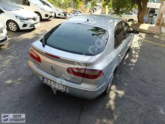 Renault Laguna 2003 model with a 1.6 LPG engine