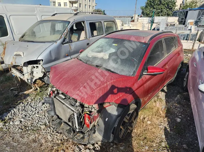 2021 Hyundai Bayon 1.4 MBS Style with panoramic roof, runs and travels a distance of 32,000 km