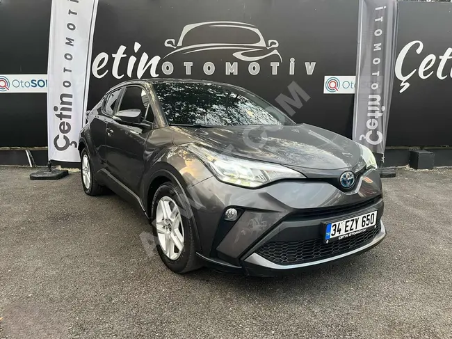 Toyota C-HR 1.8 Hybrid model 2022, with a down payment of 399,000 Turkish Liras