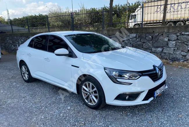 Model 2020 Megane 1.5 Blue DCi Touch 115 horsepower with the option of payment by credit card in installments over 12 months