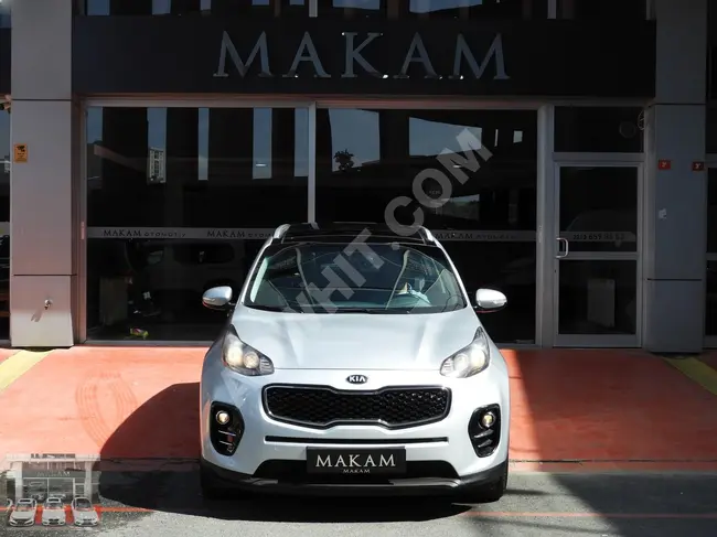 Sportage Premium 2017 / Registered 2018 / Heating / Panoramic Glass Roof / CarPlay / No Paint - from MAKAM Cars