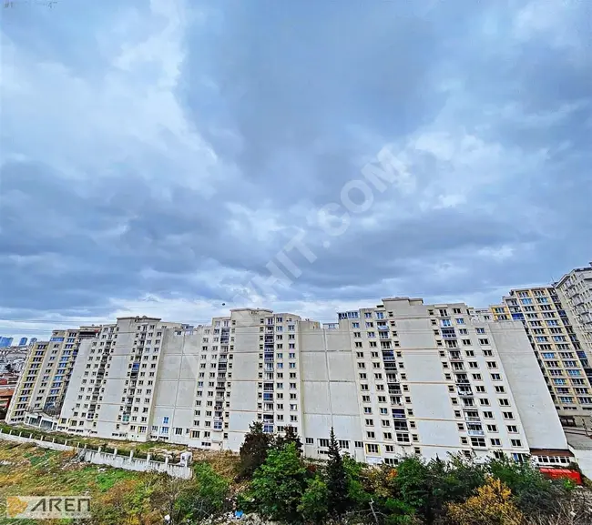 Apartment with high rental guarantee from Arin Yapi in a secure residential complex