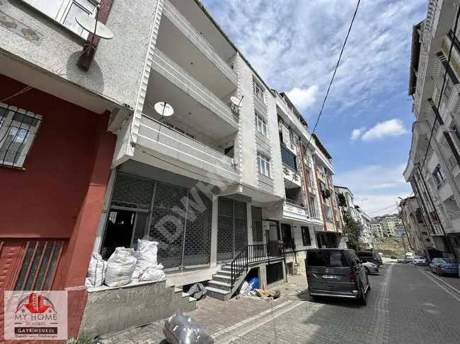 Land for sale: a complete building in Esenyurt, BATTALGAZİ neighborhood. 134 square meters