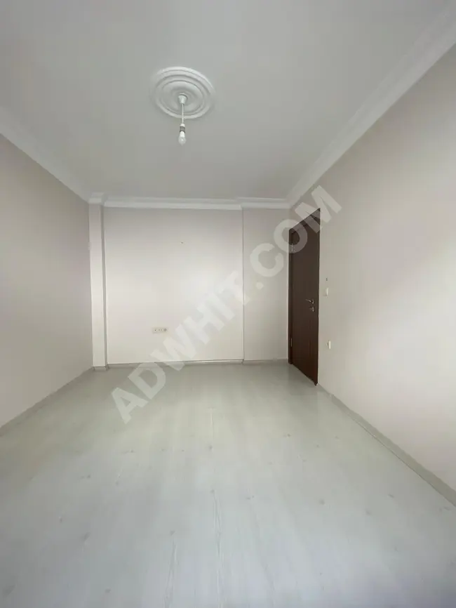 Apartment for rent 2+1 near the Metrobus in MEHTERÇEŞME neighborhood