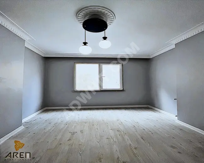 3 minutes from the new metro station on the street, 2+1 apartment for sale on the middle floor