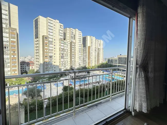 Furnished apartment for rent 3+1 in Innovia 1 with a pool view