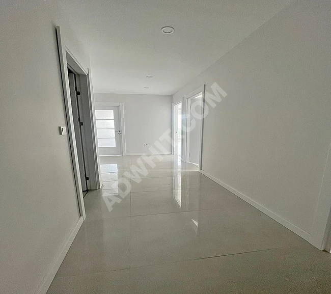 A new 2+1 apartment in a complex with a balcony, very close to the metrobus