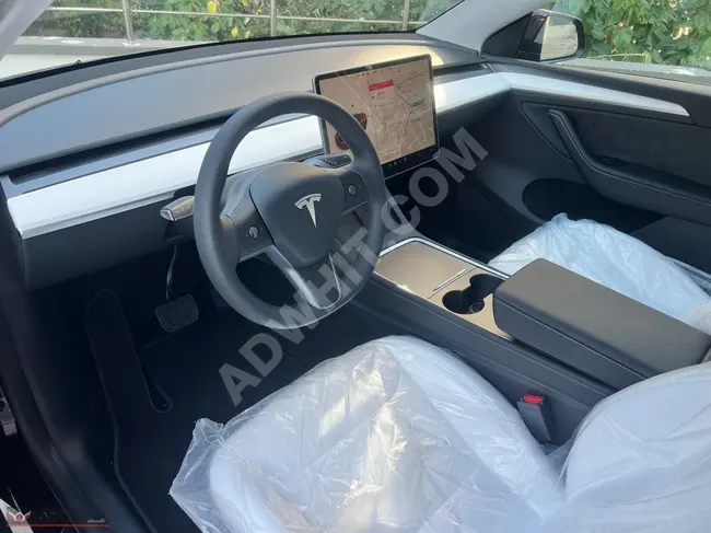 2023 Tesla Model Y Long Range - No defects and no paintwork with warranty