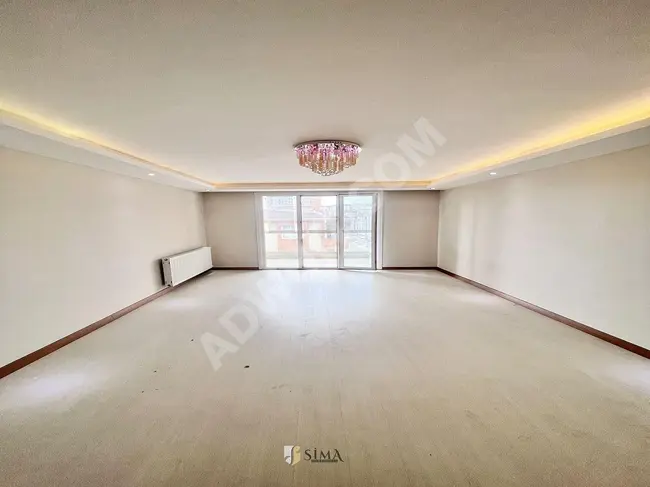 Luxury new apartment for sale, ready to move in, near the Metrobus and Beylikdüzü Shopping Center