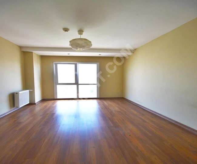 2+1 apartment with electrical appliances in Gul Park Yasam complex