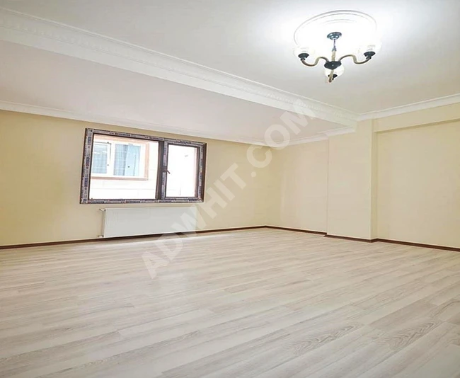 On a main street, a new apartment in a modern building, fully furnished, 2+1